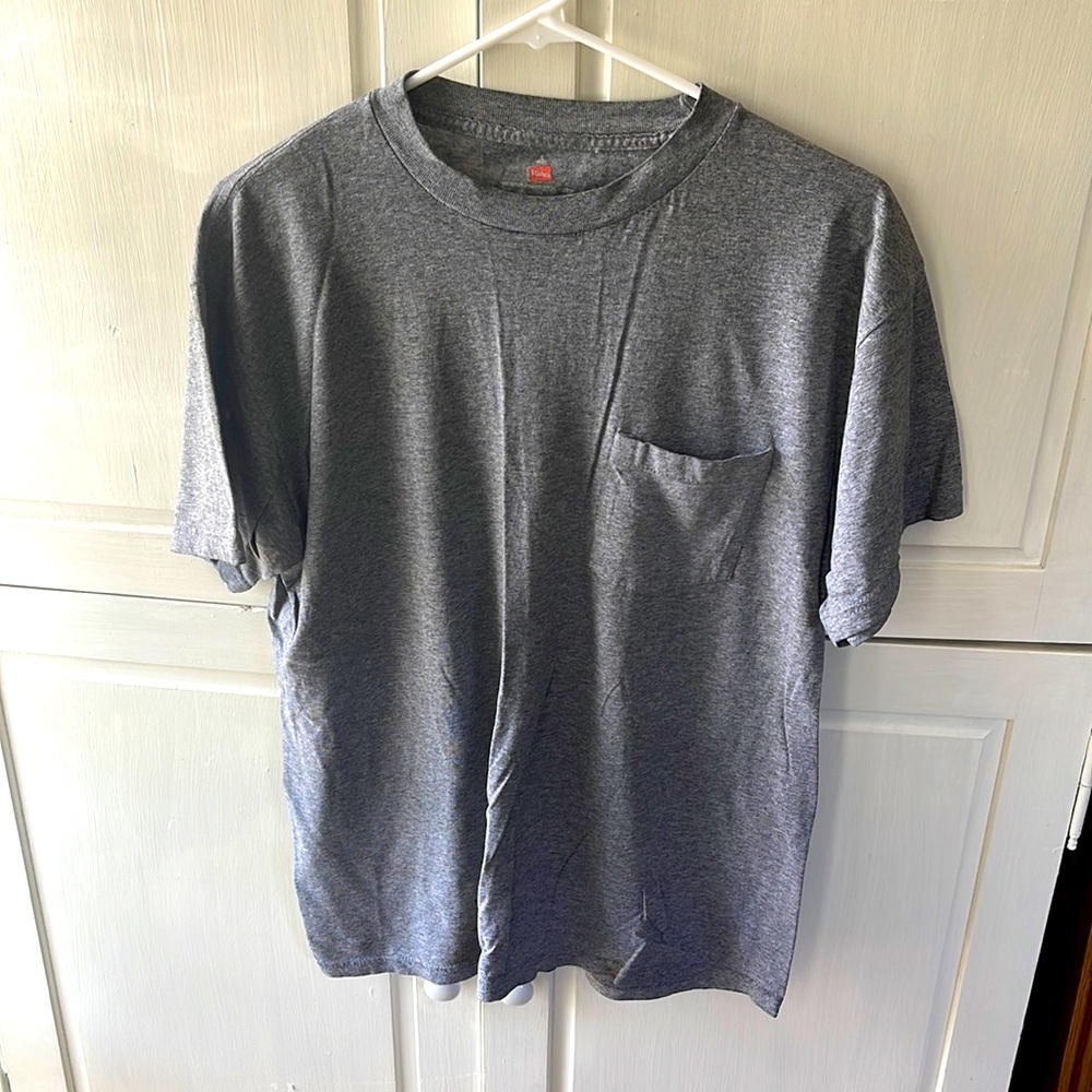 Hanes Large breast pocket t-shirt